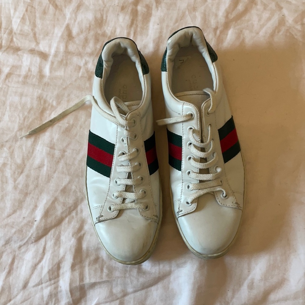Classic Gucci sneakers size 7.5